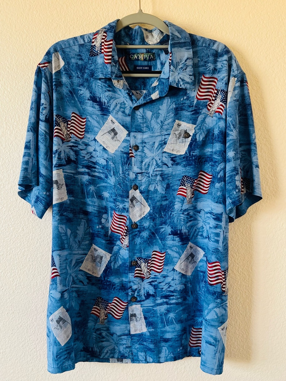Campia-Blue Short-Sleeve Hawaiian Shirt with American Flag Print Size L